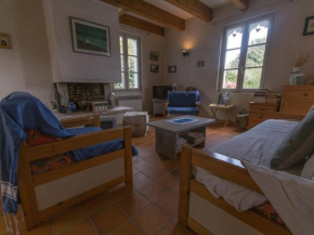 Maison Familiale : Proche Centre et Plage, Jardin et Terrasse, Calme et Confort Assurés - FR-1-418-116